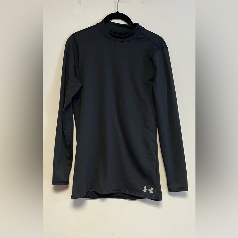 Under Armour Cold Gear Shirt.  Size Small